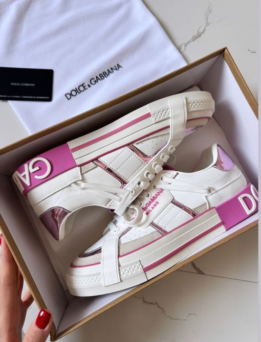 Продам кеды женские