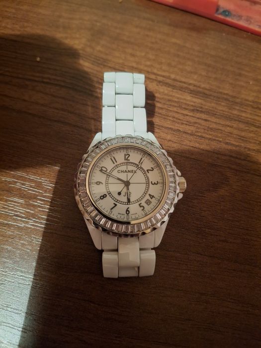 СРОЧНО Продам часы ШАНЕЛЬ женские