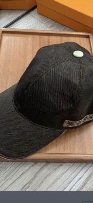 Șapcă Louis Vuitton, model 2026, 7 modele, preț fix