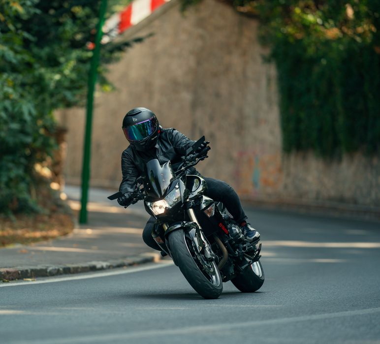 Kawasaki Z1000 2008 ABS – Akrapovic - Stare foarte bună