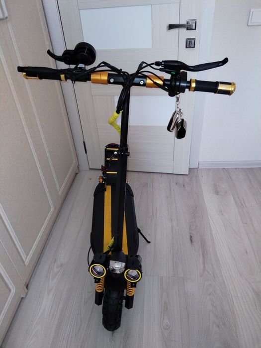 Электросамокат новый