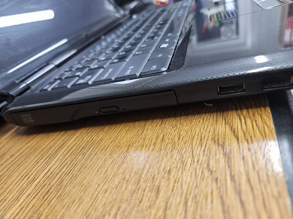 Laptop asus  15.6 inch