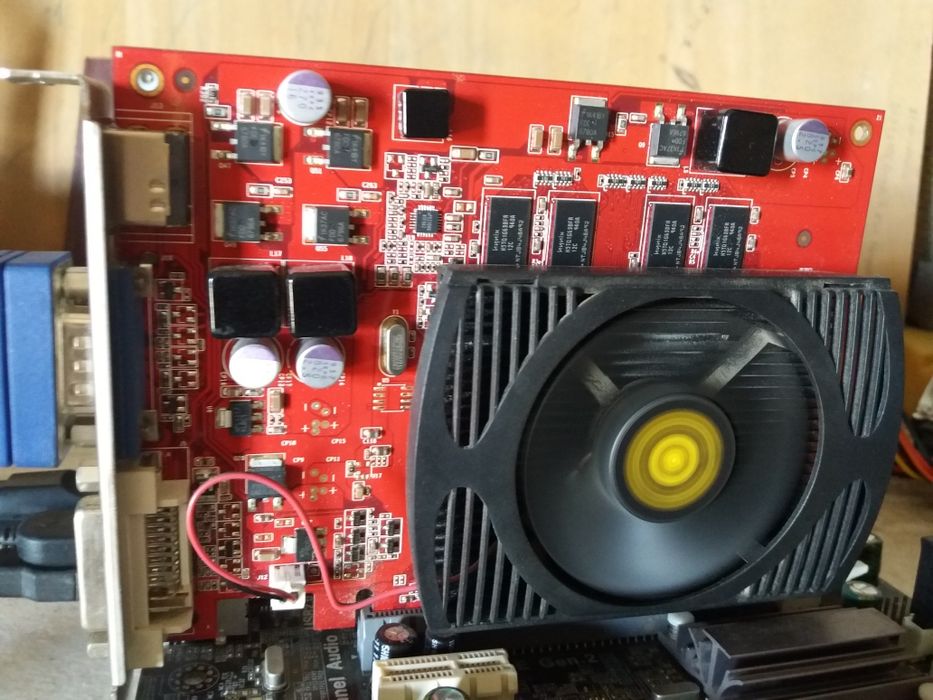 Продам видеокарты