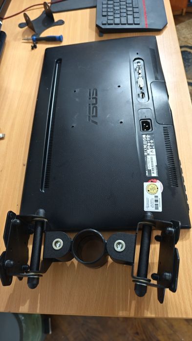 Monitoare Asus VS229HA cu suporți de perete