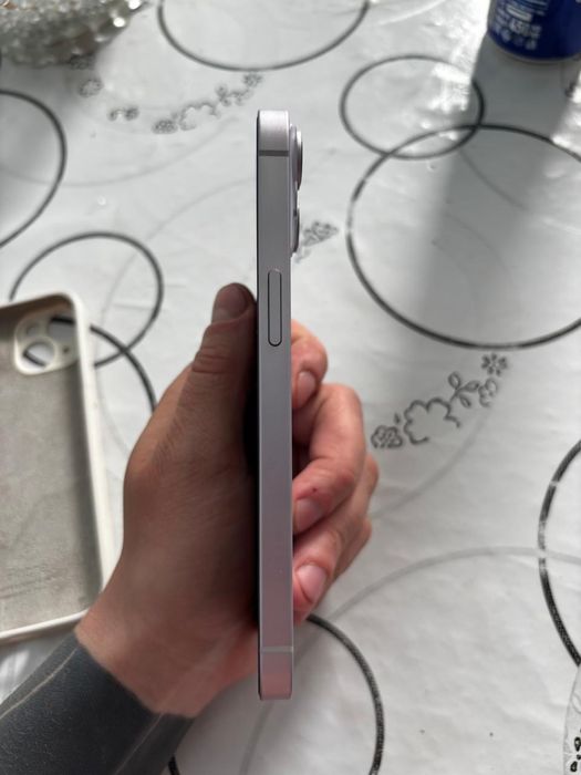 iPhone 14 сиреневый