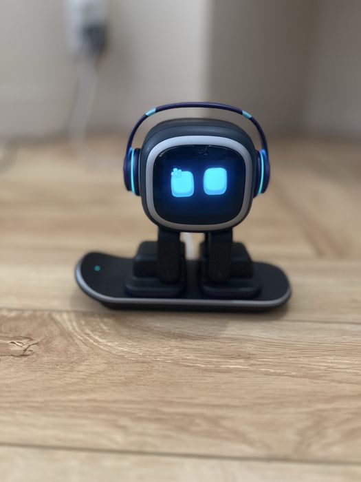 Продам Робота Emo