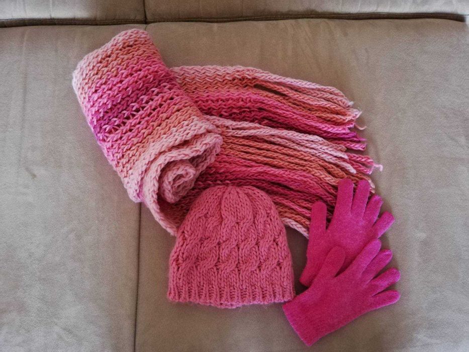 Плетен  шал, шапка и ръкавици дамски или юношески ПАКЕТНА цена