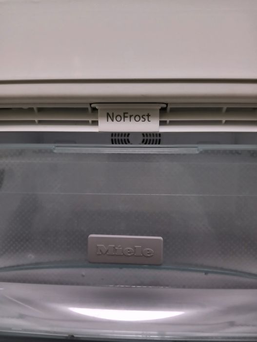 Хладилник с фризер Миеле Miele Made in Germany A+++ 2 години гаранция!