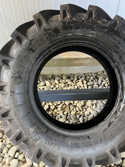 Anvelopa  nouă Continental  7.5 - 15