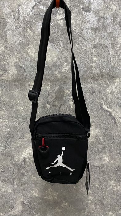 Продается барсетка Nike Air Jordan
