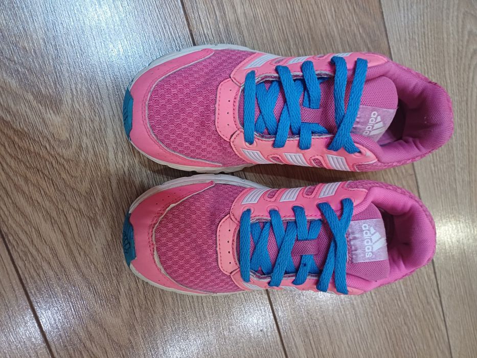 Маратонки Adidas адидас