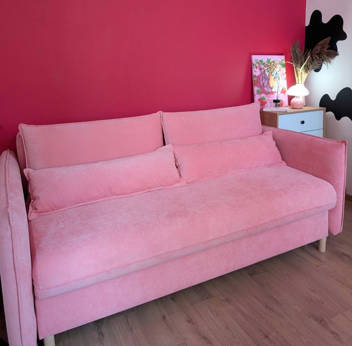 Продам стильный диван.