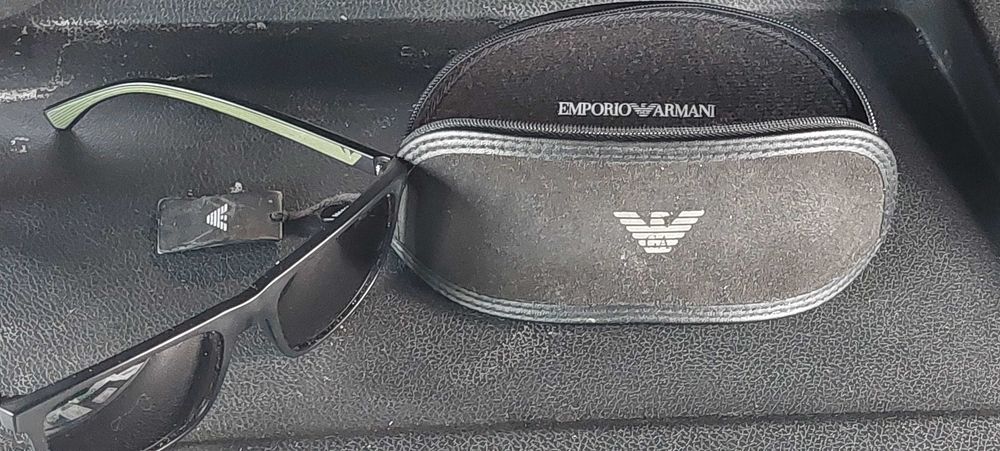 Мъжки слънчеви очила Emporio Armani