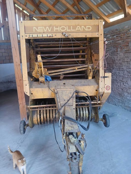 Presa baloti rotunzi New Holland