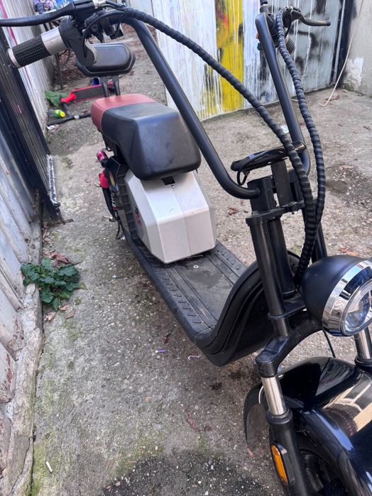 Scooter electric