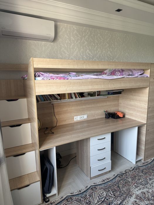 2 этажли кроват сотилади