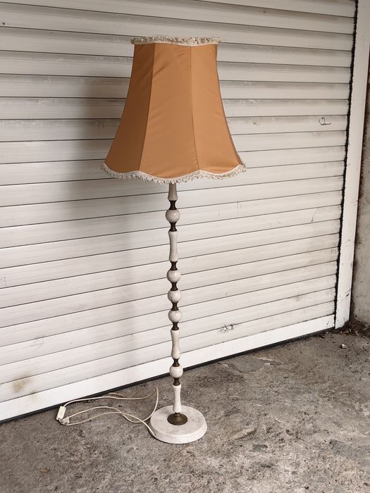 Мраморна лампа височина 147 см