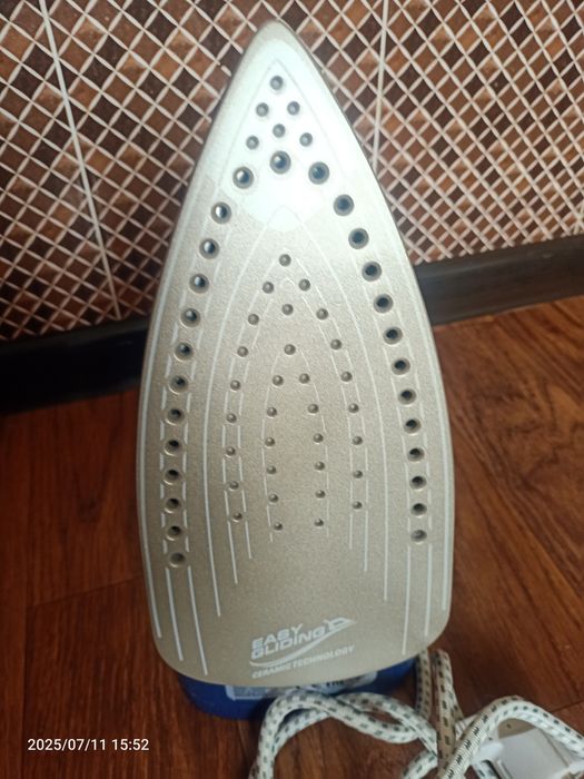 Утюг новый Tefal
