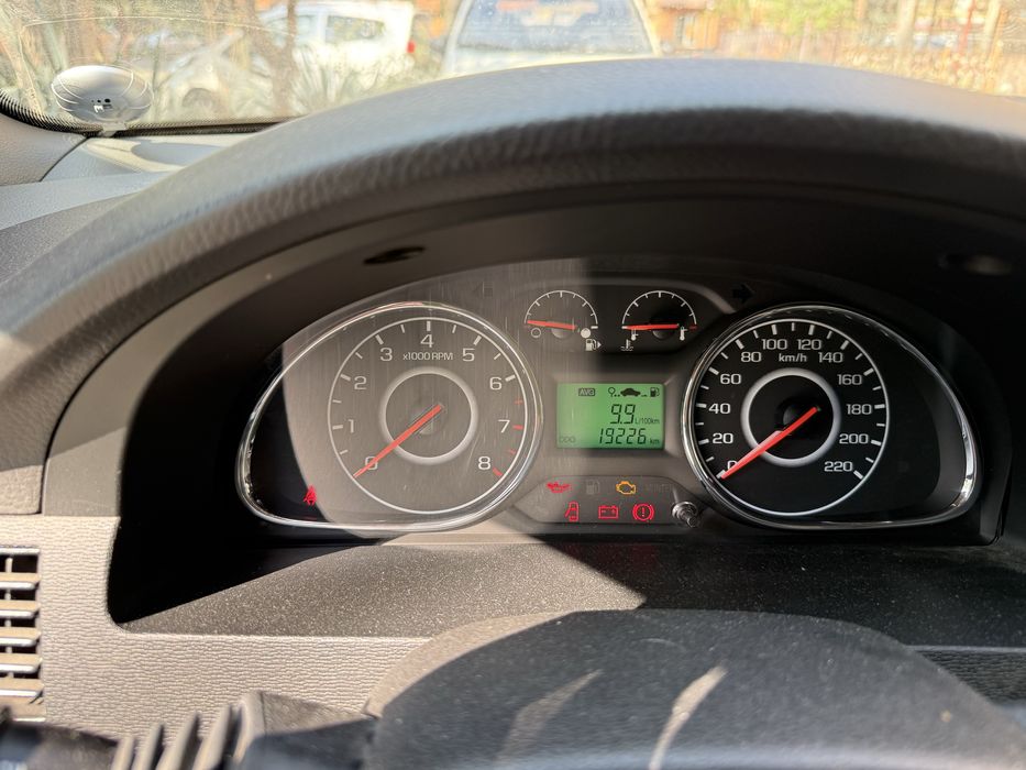 Продаётся ласетти 2022 года 19000 пробег чистая краска 100 %