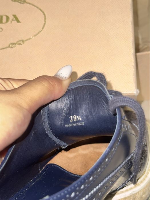 Женские туфли Prada