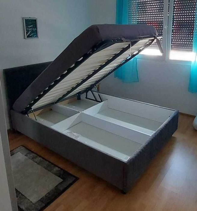 Pat 140 x 200 cm + saltea în stare foarte bună