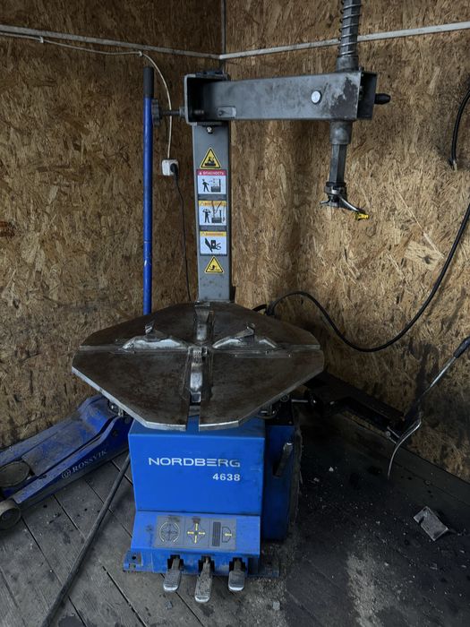 Продам шиномонтажный станок