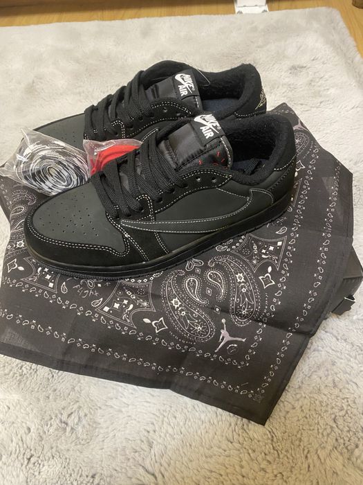 Jordan 1 x Travis Scott Phantom