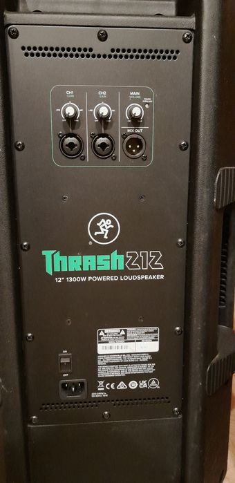 Boxe Active MACKIE THRASH 212