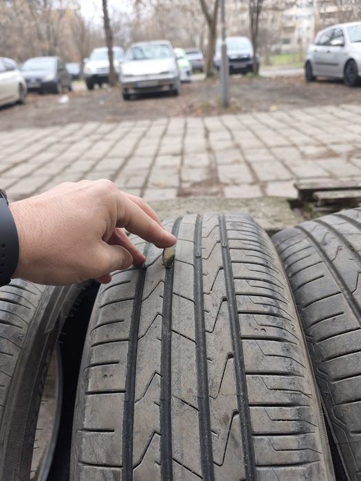 Гуми летни Hankook 205/60/16 4 броя dot 1725.