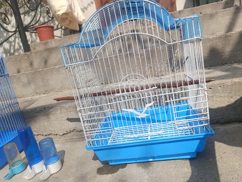 Продам клетку состояние нормальное