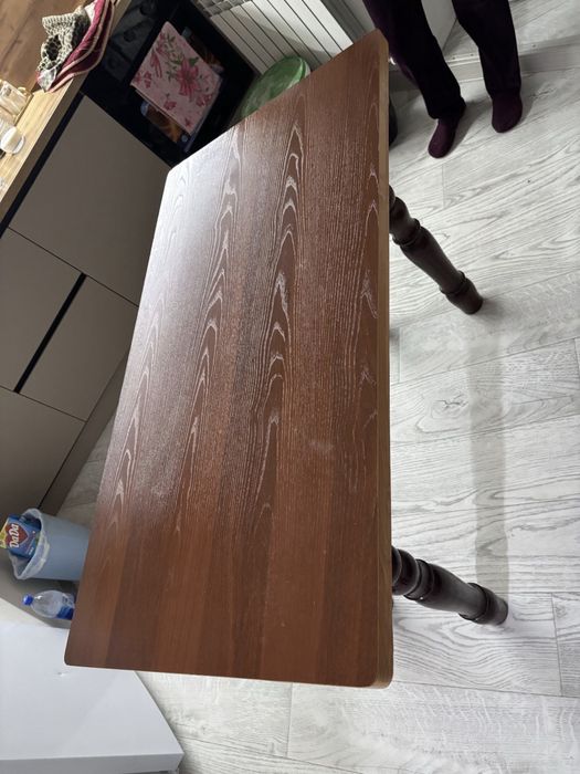 Продаю кухонный стол комплект