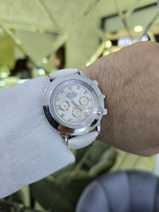 Продам часы Rolex Daytona в белом золоте.
Механизм Кварц, Японский