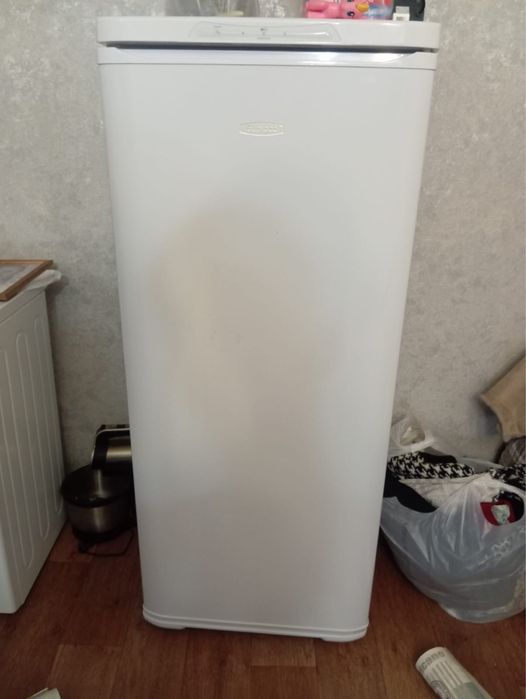 Продам морозильную камеру