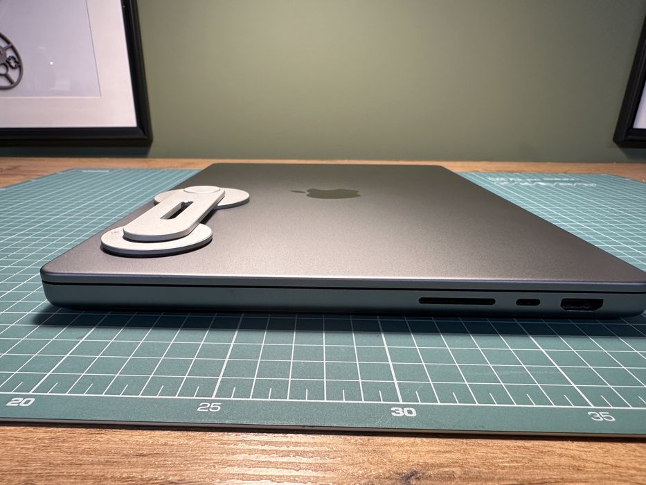 Macbook Pro 14 M1 Pro в перфектно състояние