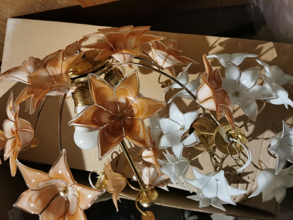 Продавам 2 броя полилеи