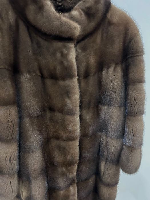 Норковая шуба, Греция