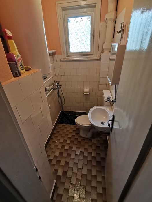 Дава се под наем Четиристаен апартамент в Бургас, Център - 100 кв.м за 357 € - Снимка #5