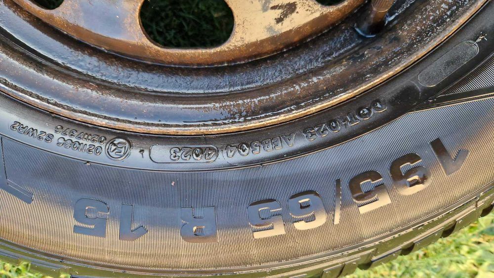 Зимни Гуми VREDESTEIN с Джанти, Размер 195/65/15 DOT 4023