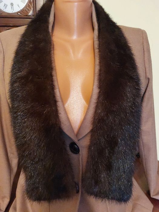 Fular frumos si elegant din blana naturala de nurca, impecabil!