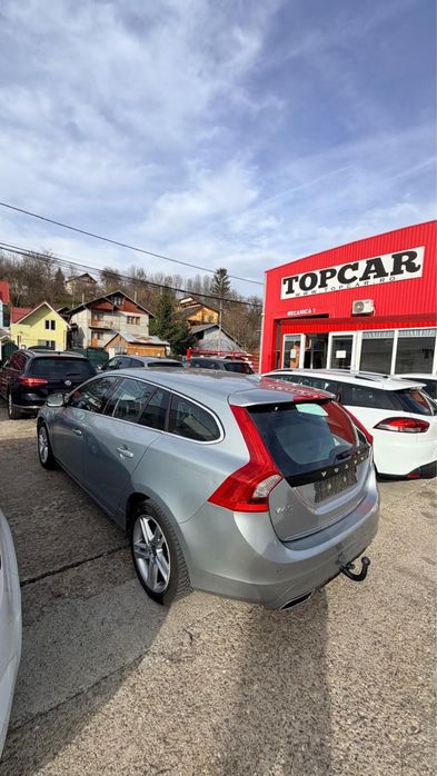 Volvo V60 / 2013 / D6 / PLUG IN HYBRID / 4X4 / Euro 5 / Navigatie