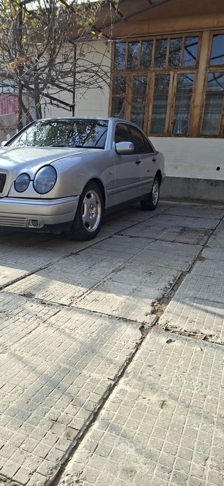 Mercades   210 kuzov