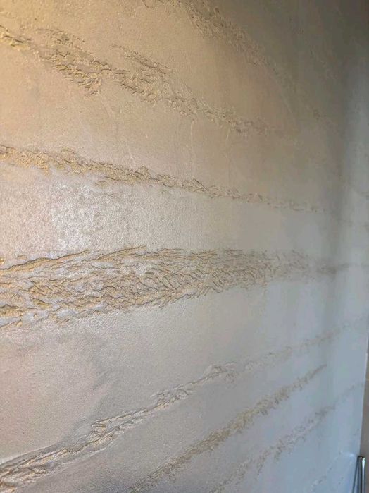 Декоративни мазилки и полагане на ламинат на под и стени