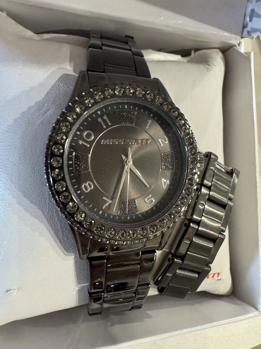 Часовник Miss Sixty Нов