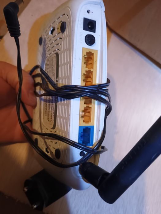 Vând router wireless funcțional diverse modele
