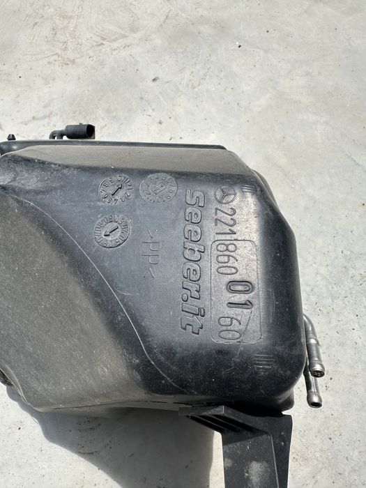 Vas rezervor / bidon  stropgel / lichid spalare parbriz Mercedes x174 w204 w205 w207 / w211 / w212 / w219 / w221 c class / cls / e class / s class