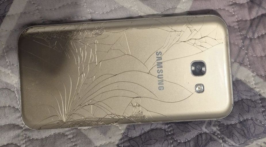 Samsung S 4 на запчасти