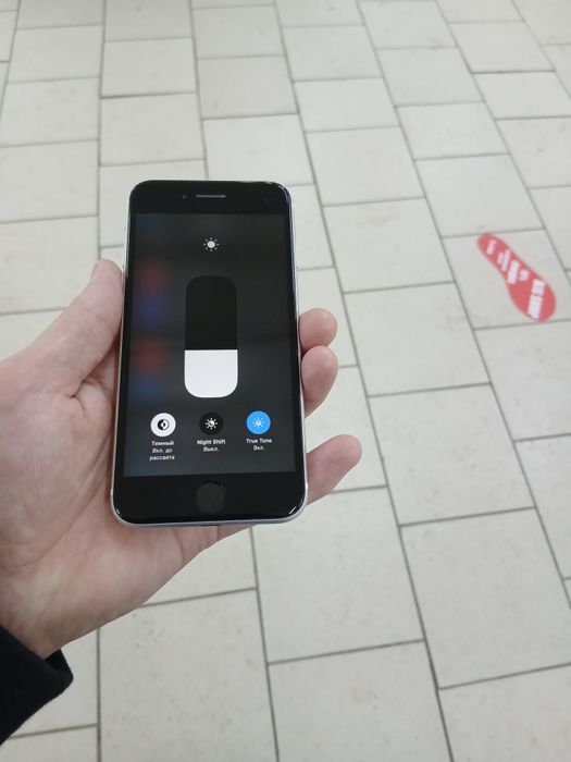 Продам айфон Apple Se