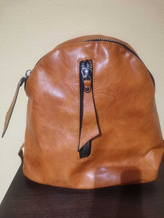 Дамска ежедневна раница