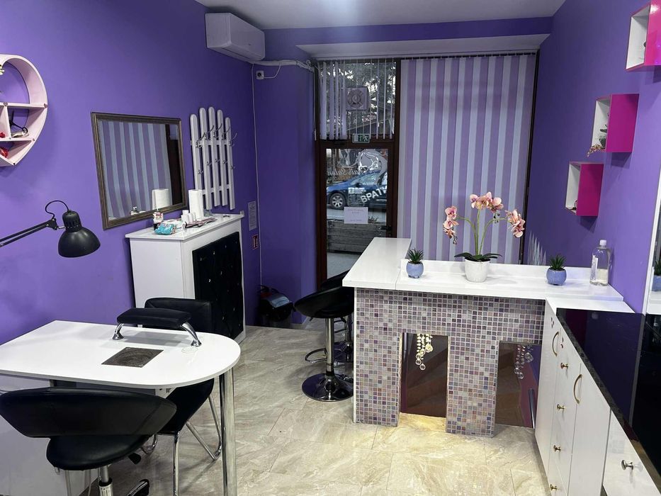 дава се под наем салон за красота