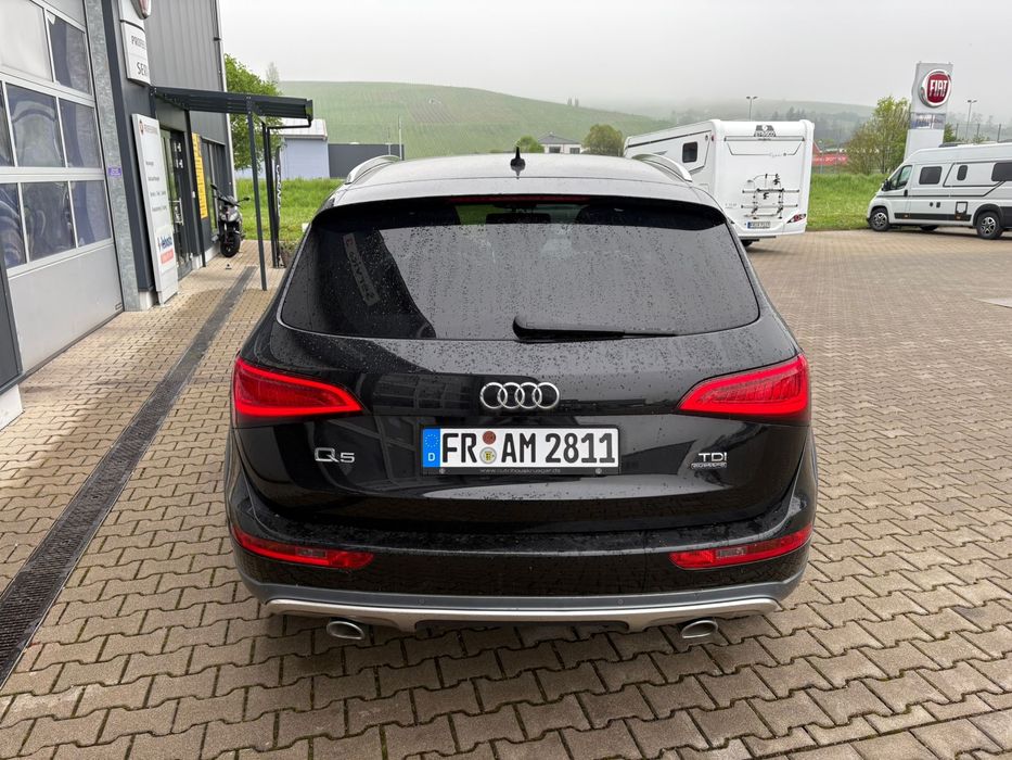 Vand  audi Q5 motor 3000 ! S laine ! Km 160000   Reali masina se afla in germania ! !